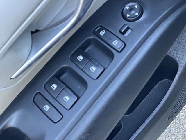 Certified Used 2023 Phantom Black Hyundai SE image 15