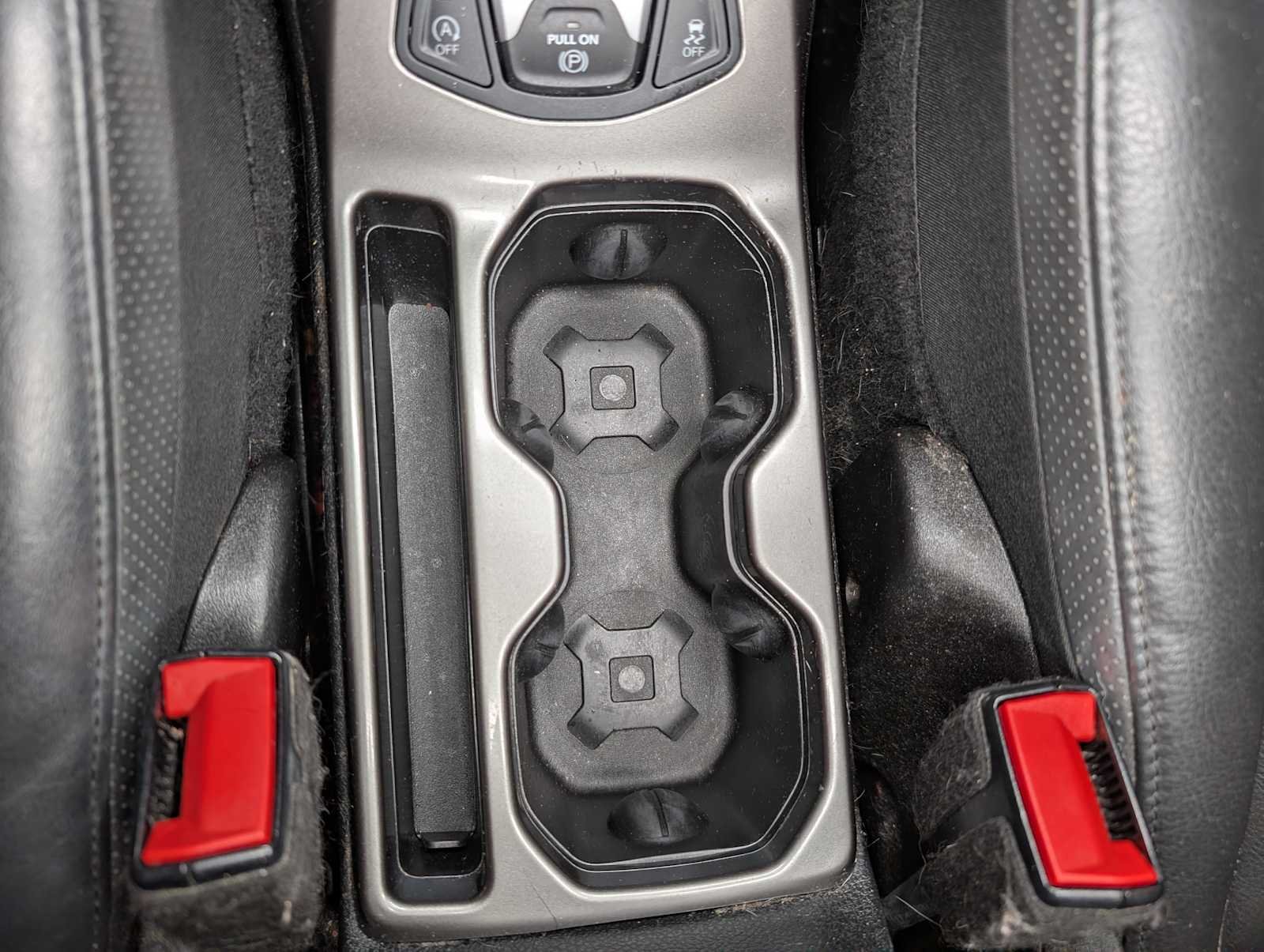 Used 2019 Alpine White Clearcoat Jeep Limited image 28