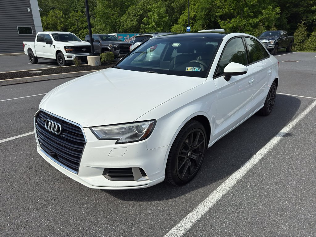 Used 2017 Ibis White Audi Premium image 2