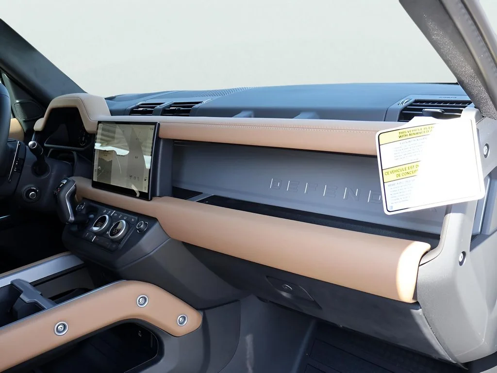 New 2025 Fuji White Land Rover V8 image 9