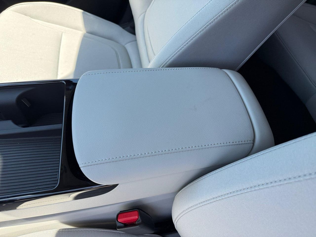 New 2026 Cashmere Bronze Hyundai SEL image 34