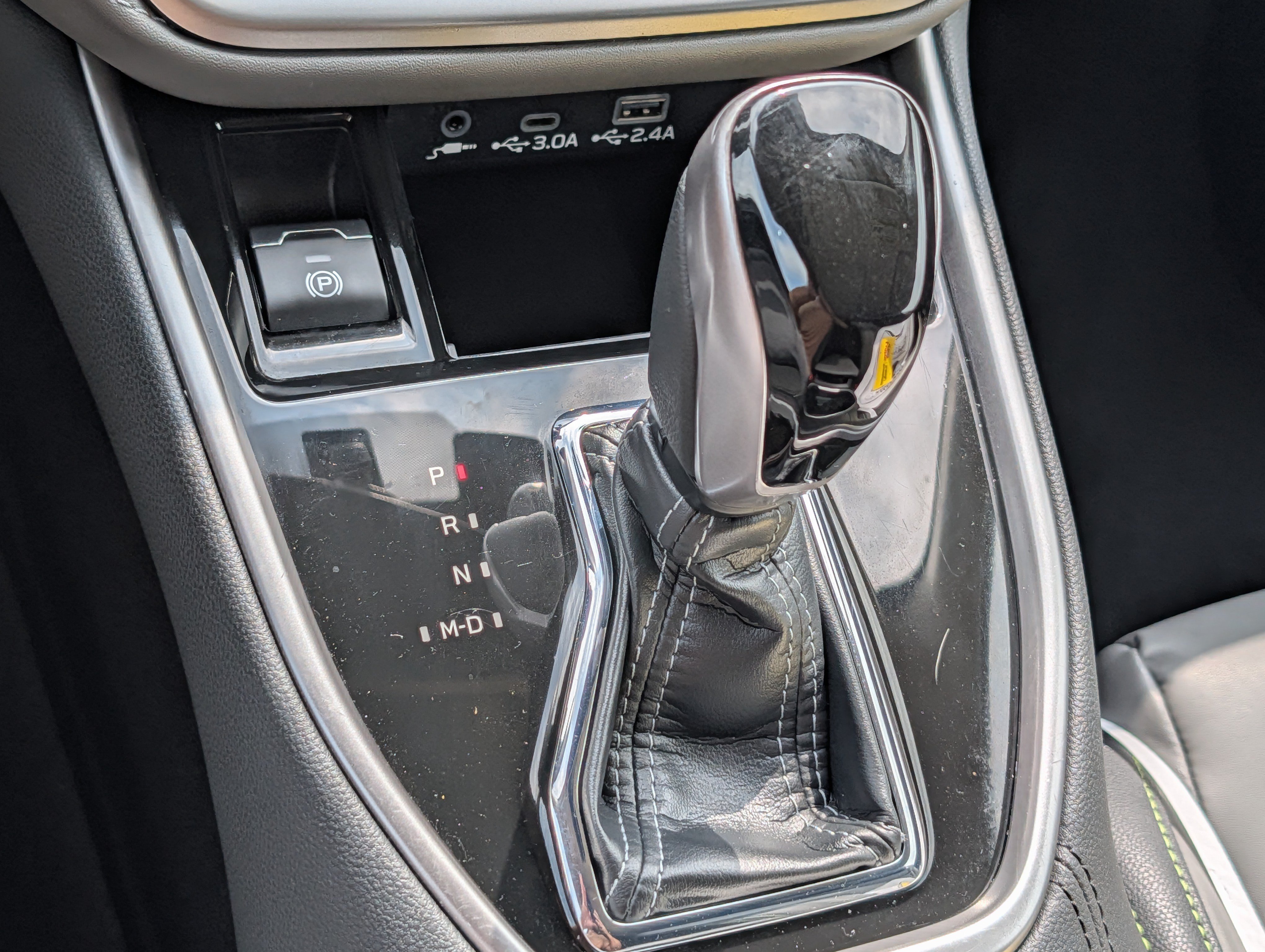 Used 2025 Crystal Black Silica Subaru Onyx Edition image 24