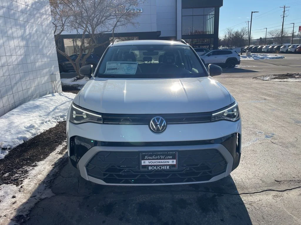 New 2026 Pure White Volkswagen 1.5T S image 5