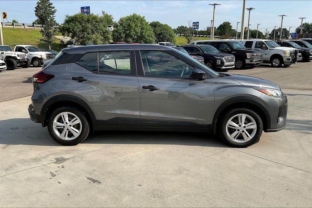 Certified Used 2024 Gun Metallic Nissan S image 7