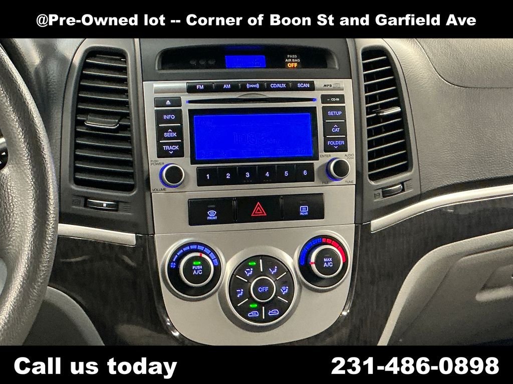Used 2009 Silver Hyundai GLS image 19