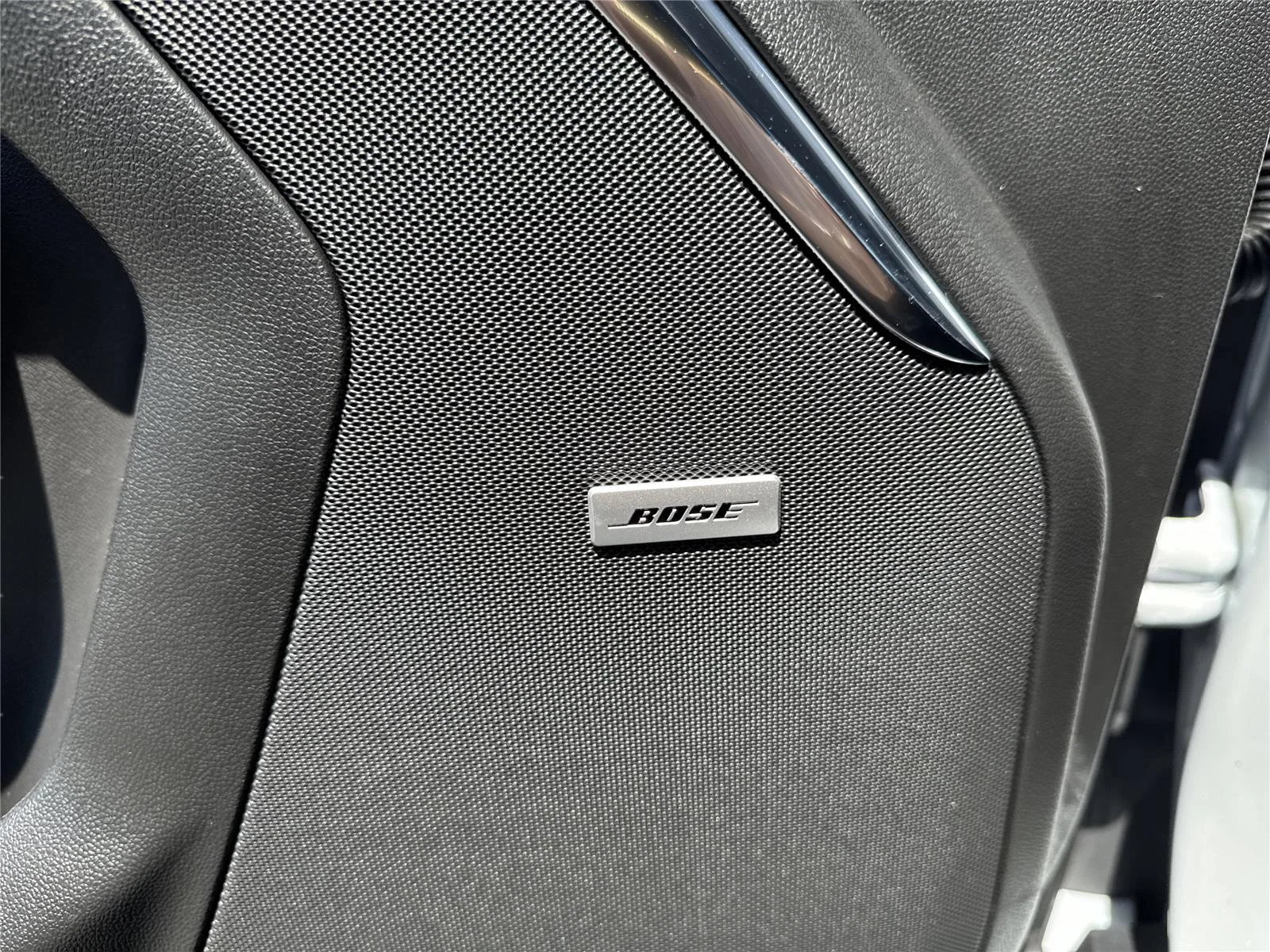 2026 GMC Yukon XL Denali - Photo 29