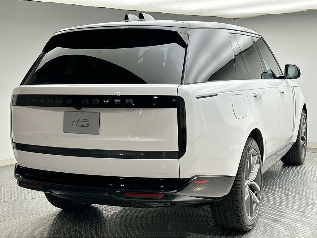 New 2026 Fuji White Land Rover SE image 11