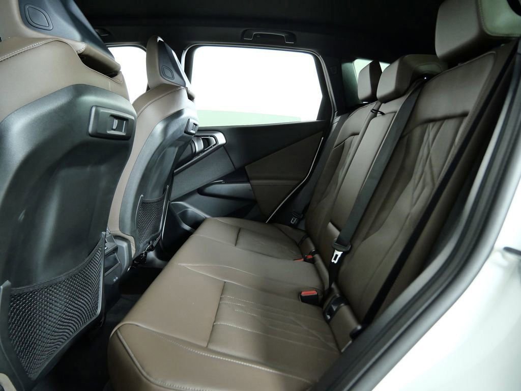 Used 2026 Alpine White BMW 30 xDrive image 27