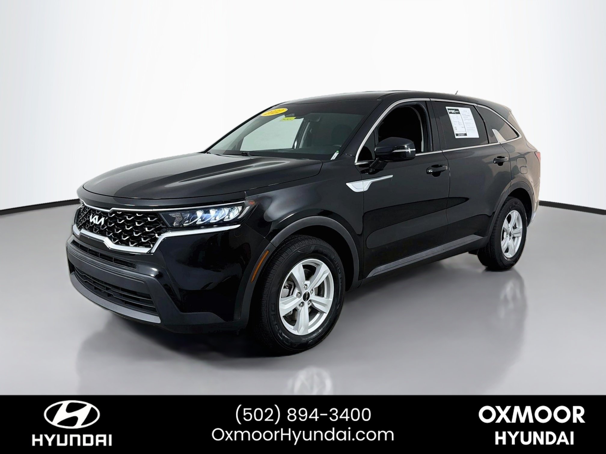 Used 2022 Ebony Black Kia LX image 3