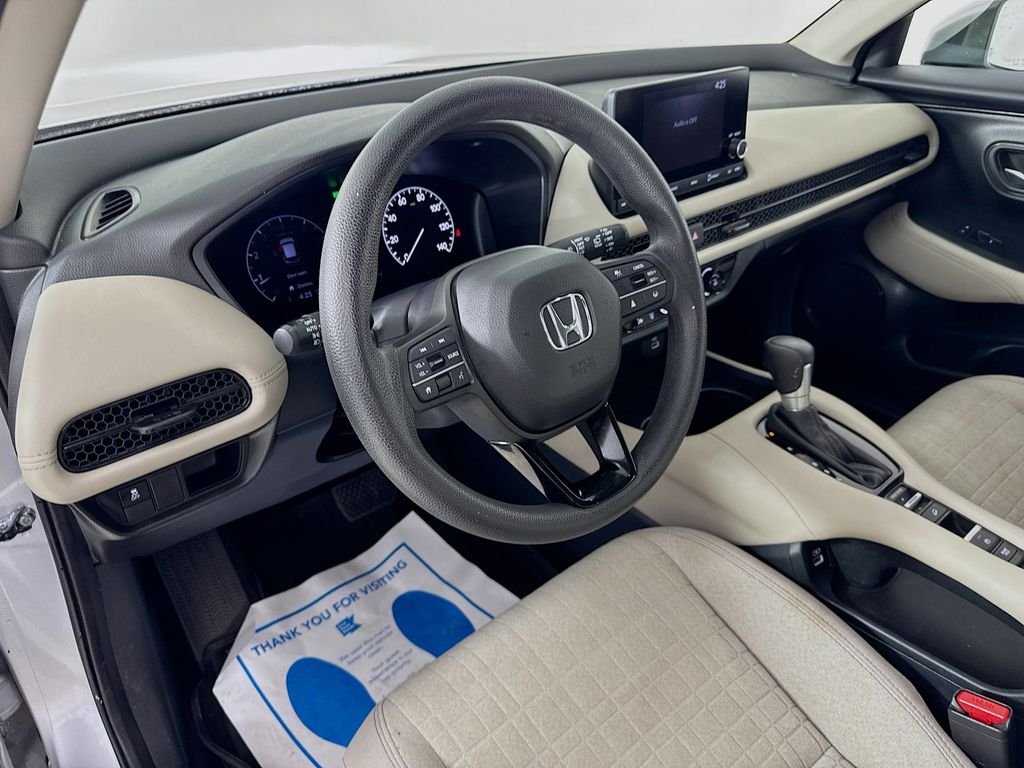 Used 2023 Silver Honda LX image 10