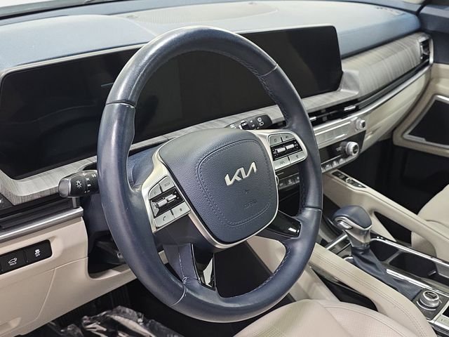 Used 2024 White Kia EX image 14