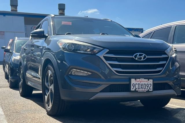 Used 2017 Hyundai Tucson Sport with VIN KM8J33A27HU459622 for sale in Ventura, CA