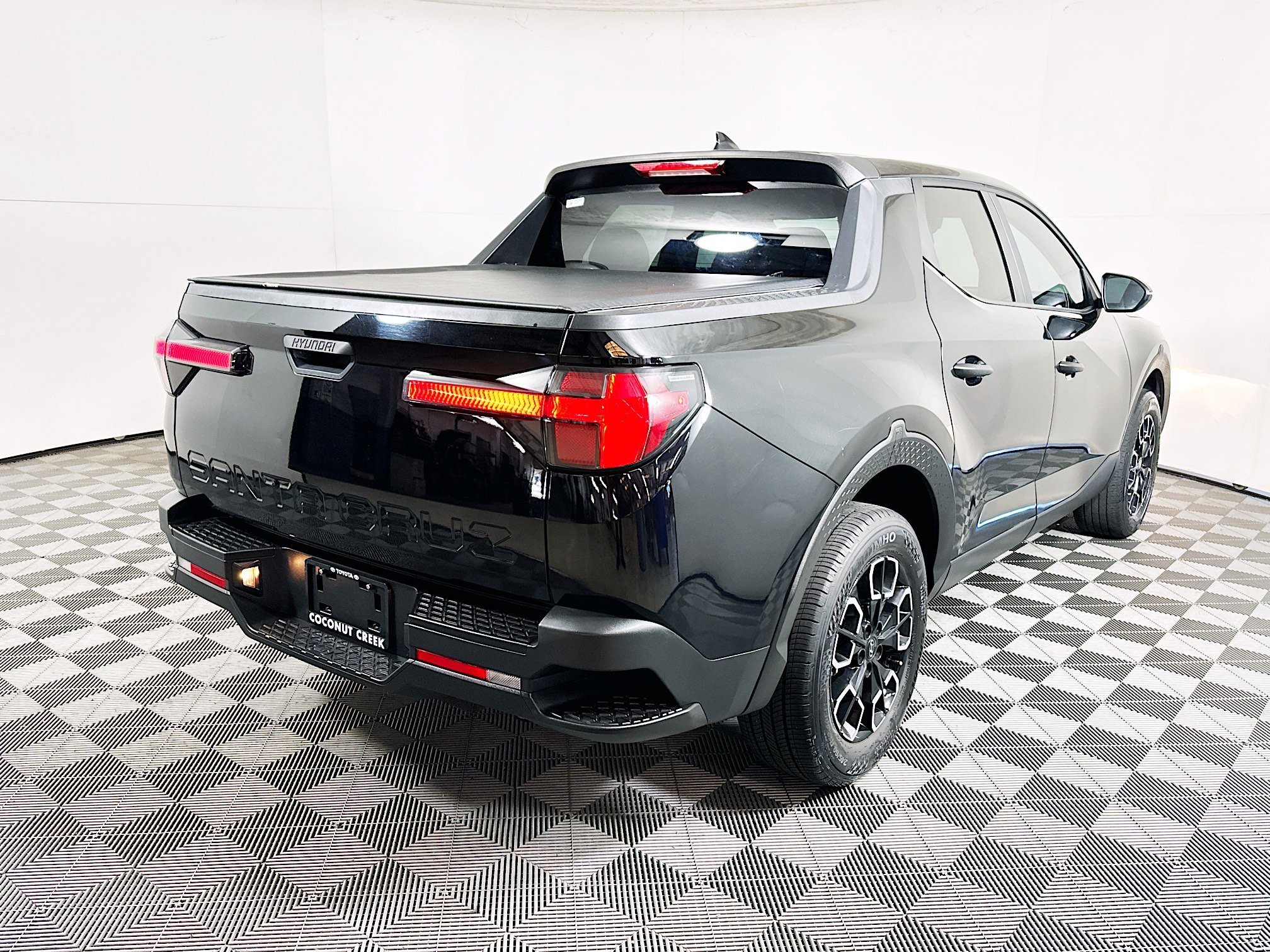 2023 Hyundai Santa thumbnail 5