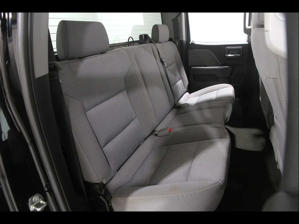 Used 2018 Black Chevrolet Custom image 17