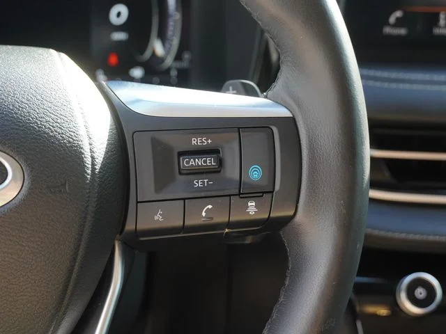 Used 2022 Blue INFINITI LUXE image 31