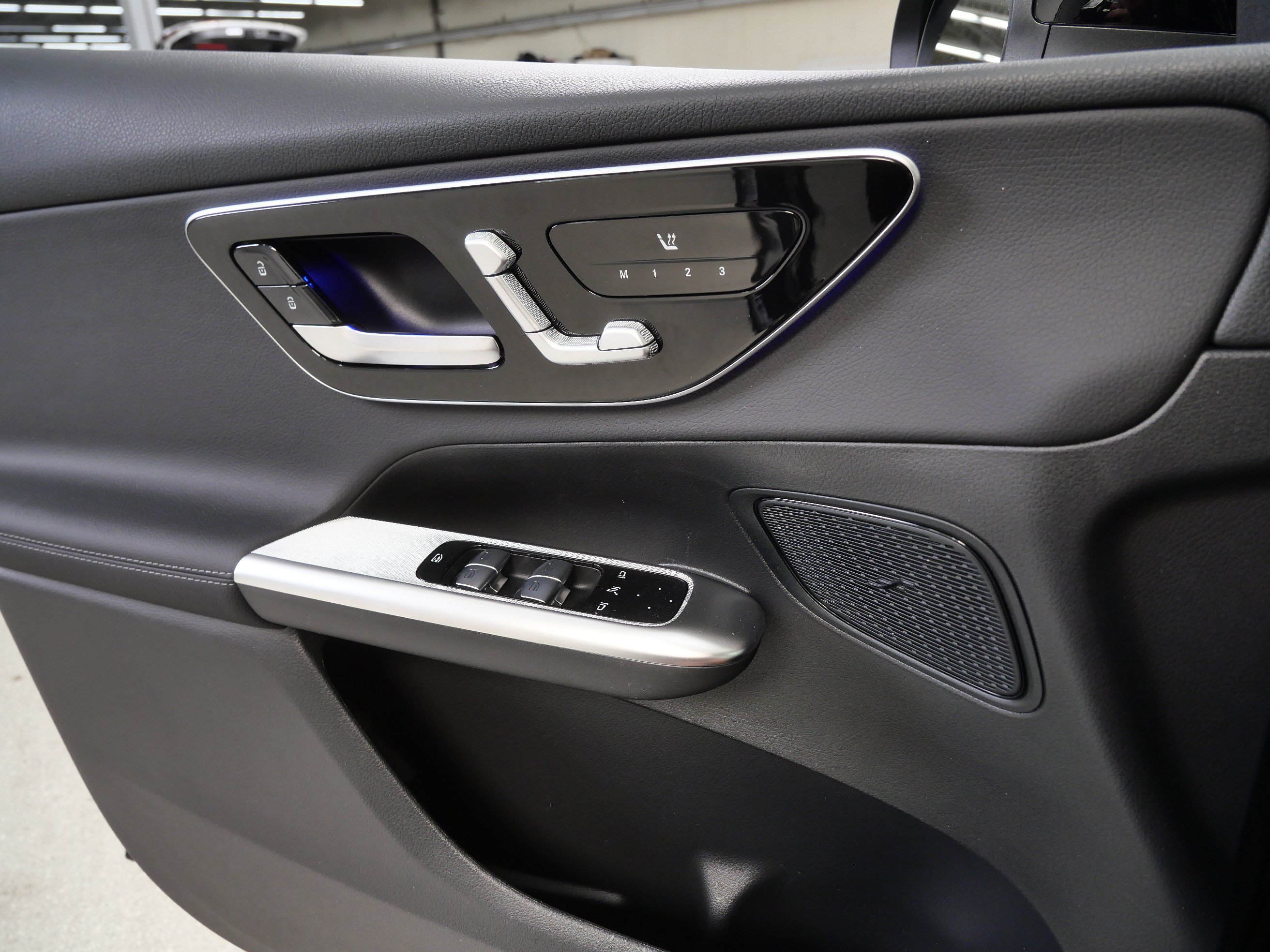 New 2026 Black Mercedes-Benz GLC 300 image 14