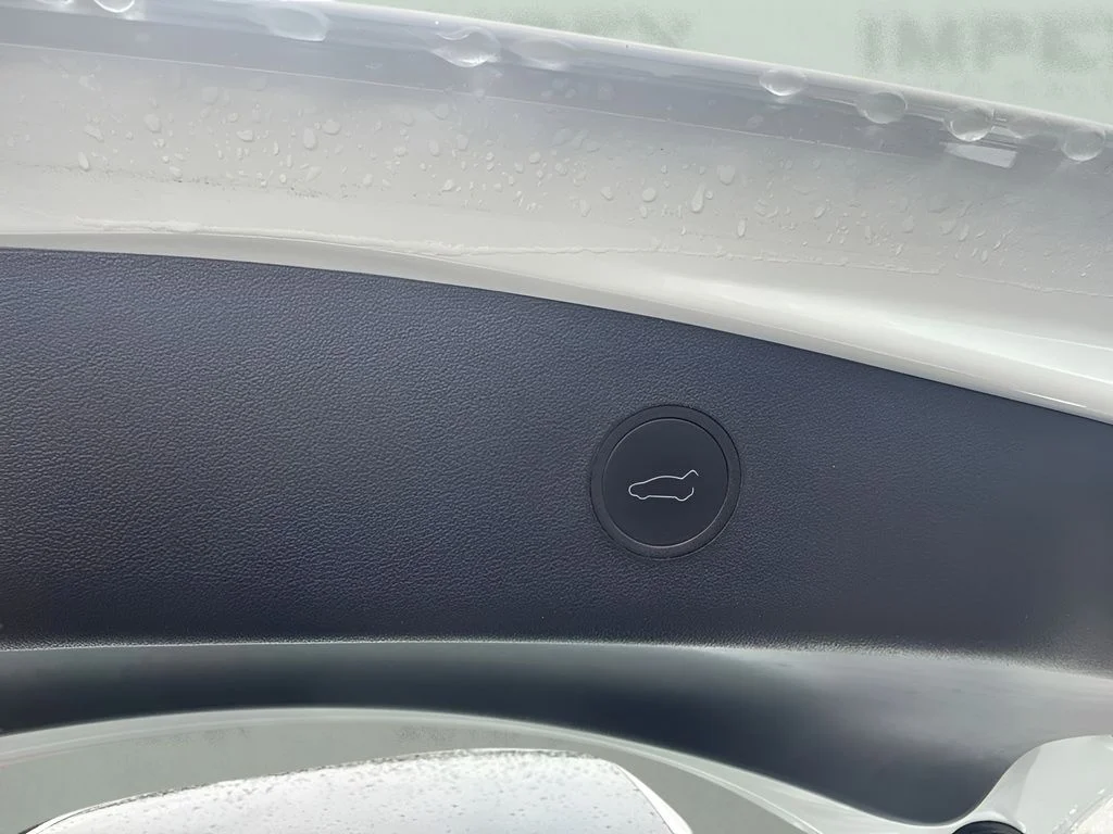 Used 2023 White Tesla Long Range image 20