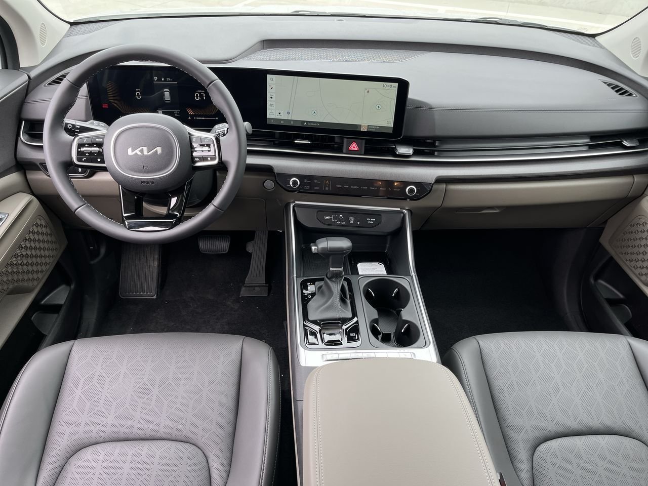 New 2026 Snow White Pearl Kia EX image 20