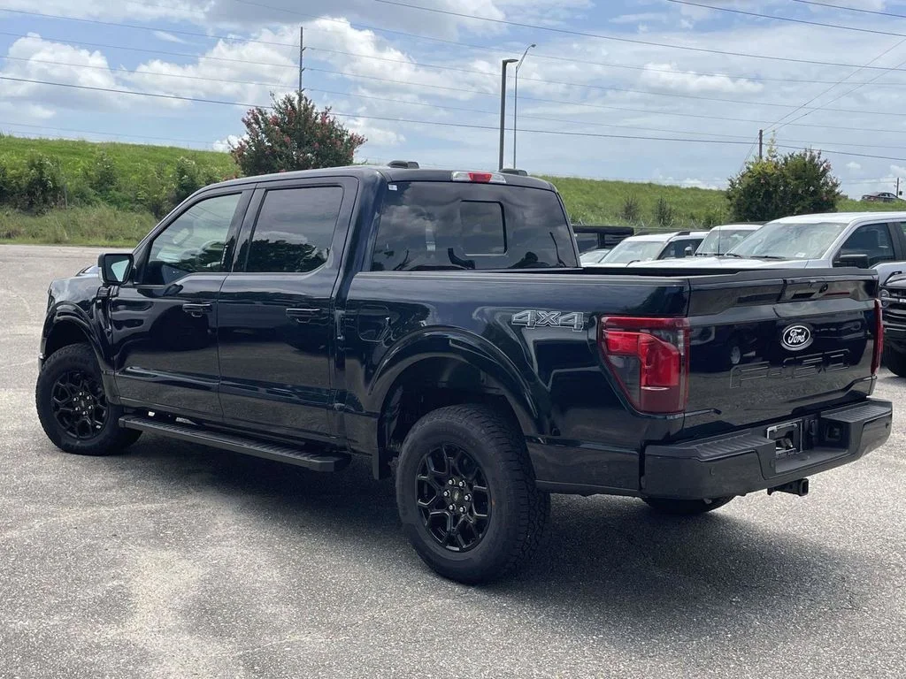 New 2026 Antimatter Blue Metallic Ford XLT image 5