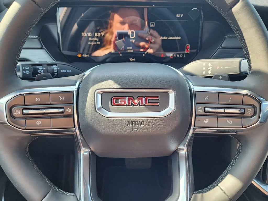 2026 GMC Acadia Elevation - Photo 19