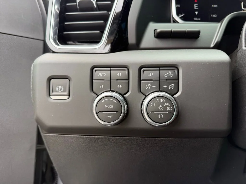 New 2026 Sterling Metallic GMC Denali Ultimate image 27