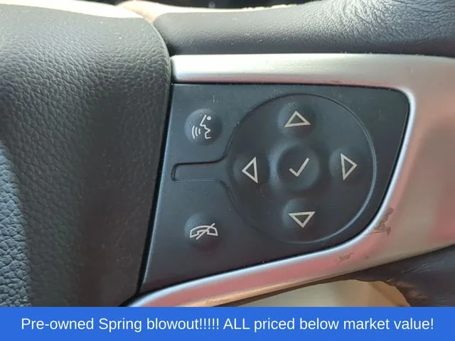 Used 2018 White GMC SLT image 28