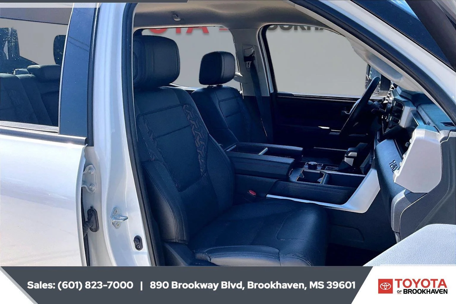 Used 2023 Ice Cap Toyota SR5 image 6