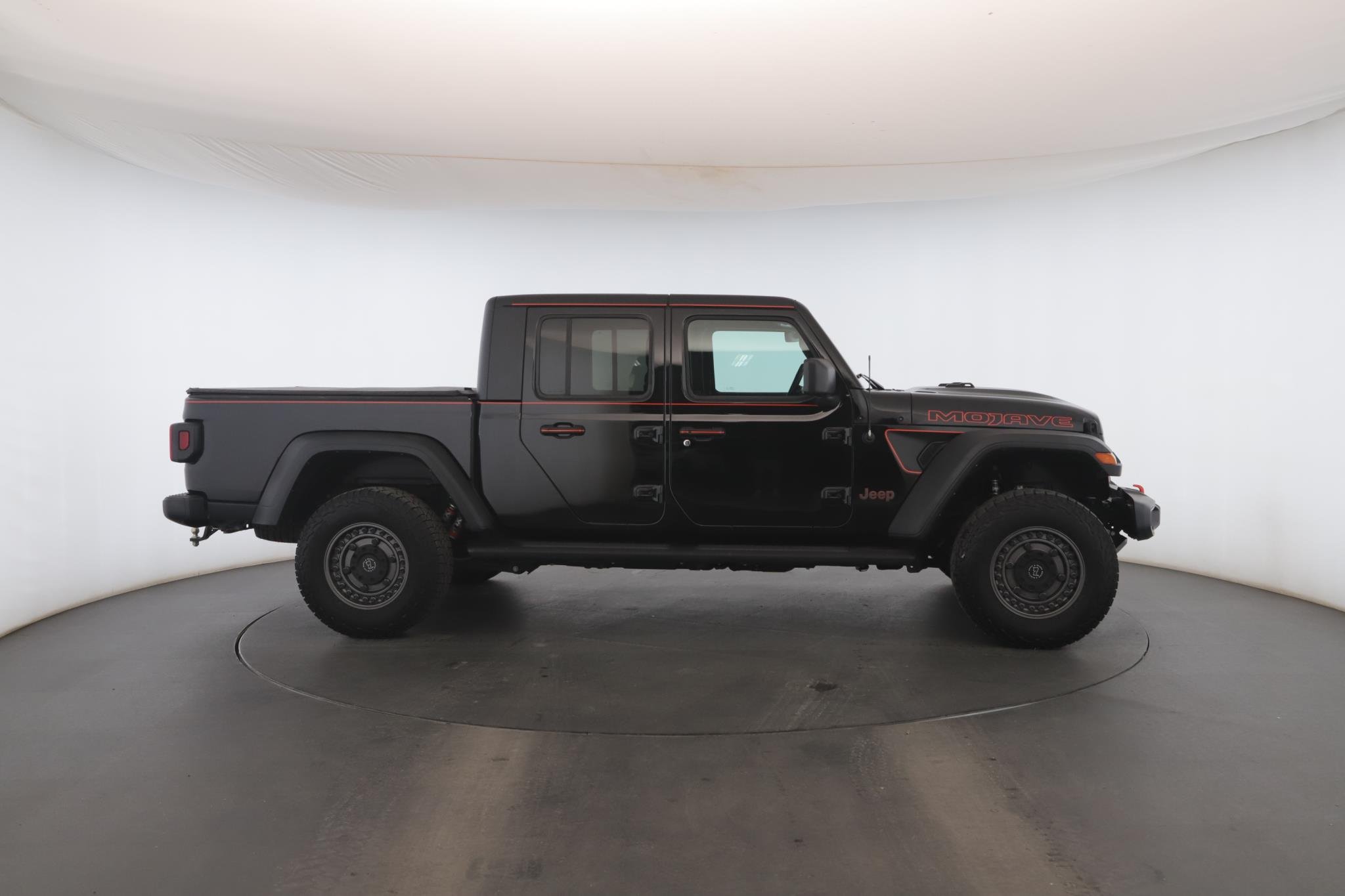 Used 2023 Black Clearcoat Jeep Mojave 4x4 image 22
