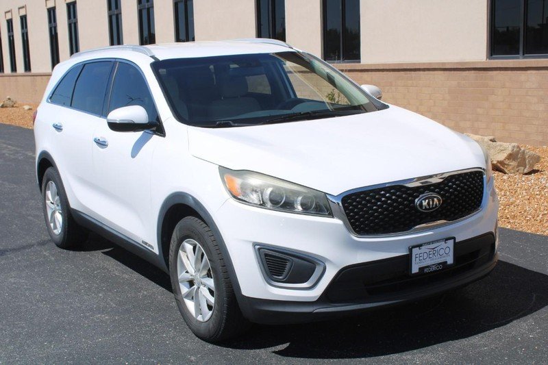 Used 2016 Kia Sorento LX with VIN 5XYPGDA52GG063388 for sale in Wood River, IL
