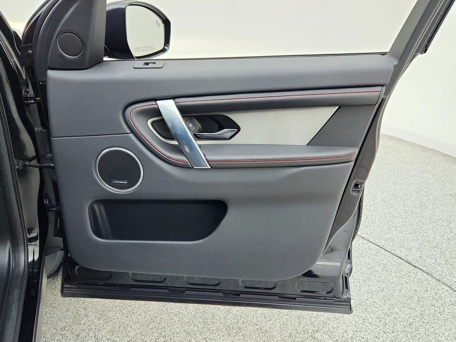 2023 Land Rover Discovery Sport SE - Photo 30