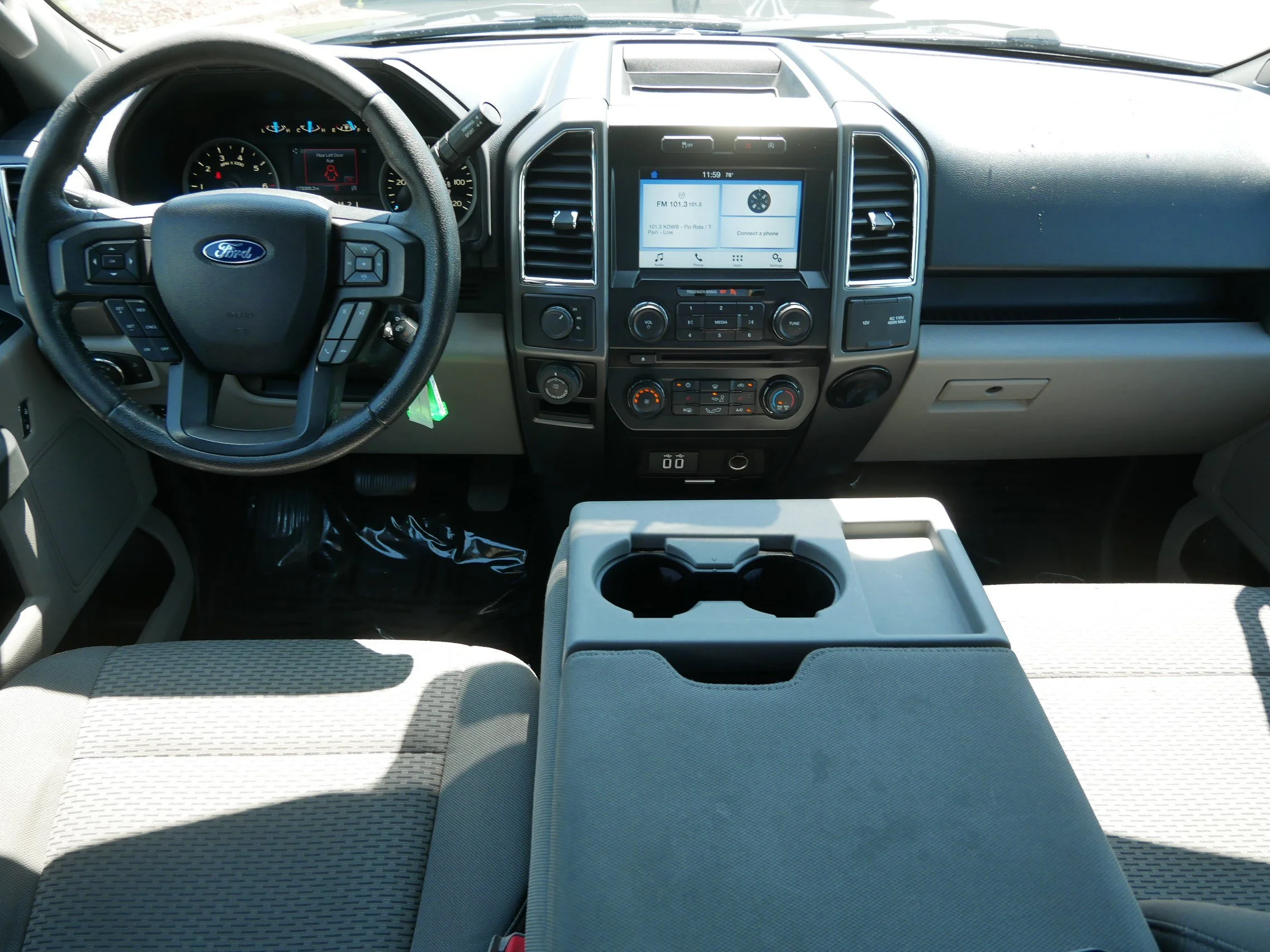 Certified Used 2022 Agate Black Ford XLT image 10