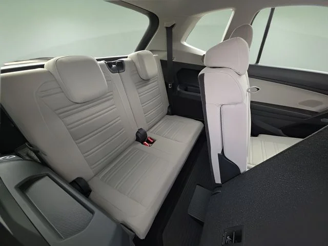 Used 2023 White Volkswagen 2.0T S image 14