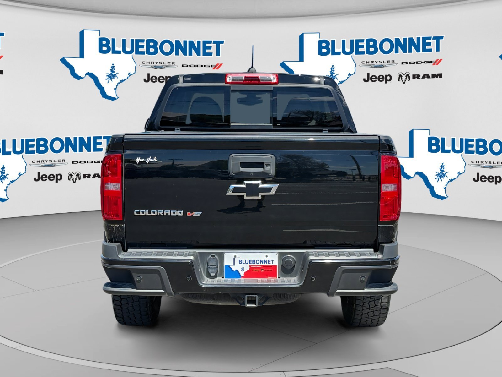 Used 2019 Black Chevrolet 4WD Z71 image 6