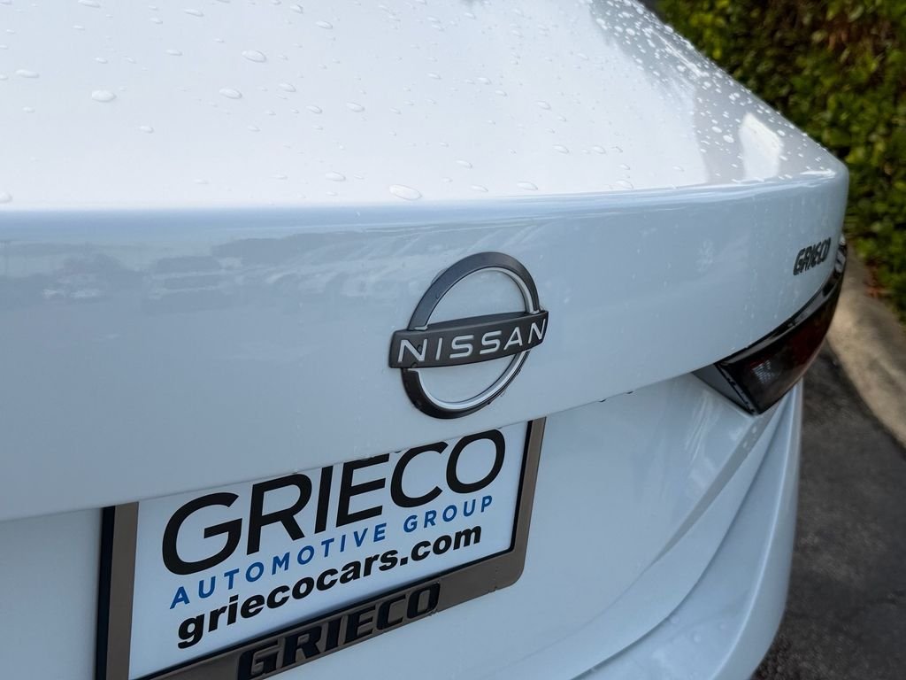 Used 2025 White Nissan S image 15