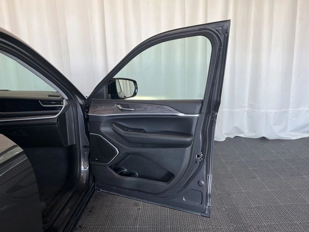 Used 2023 Gray Jeep 4xe image 20