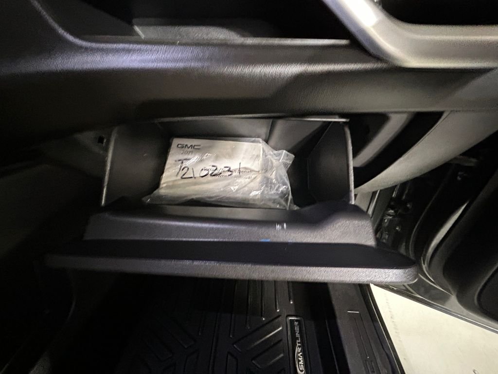 Used 2021 Gray GMC SLT image 28