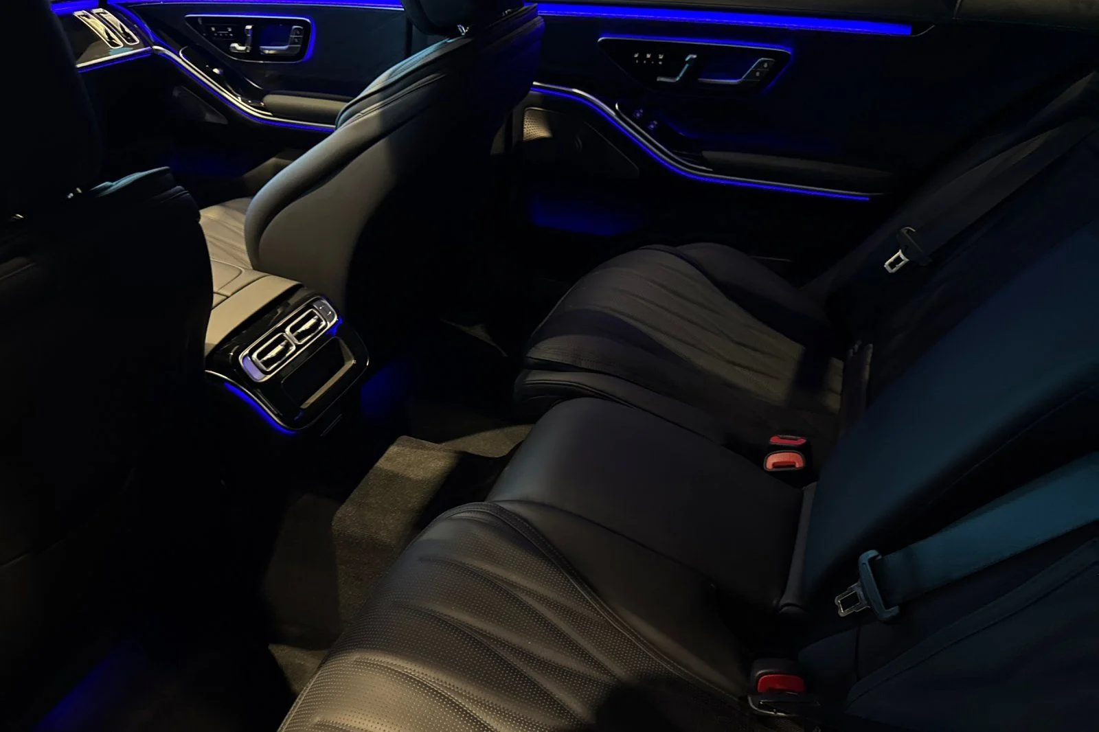 2026 Mercedes-Benz S-Class AMG S 63 - Photo 10