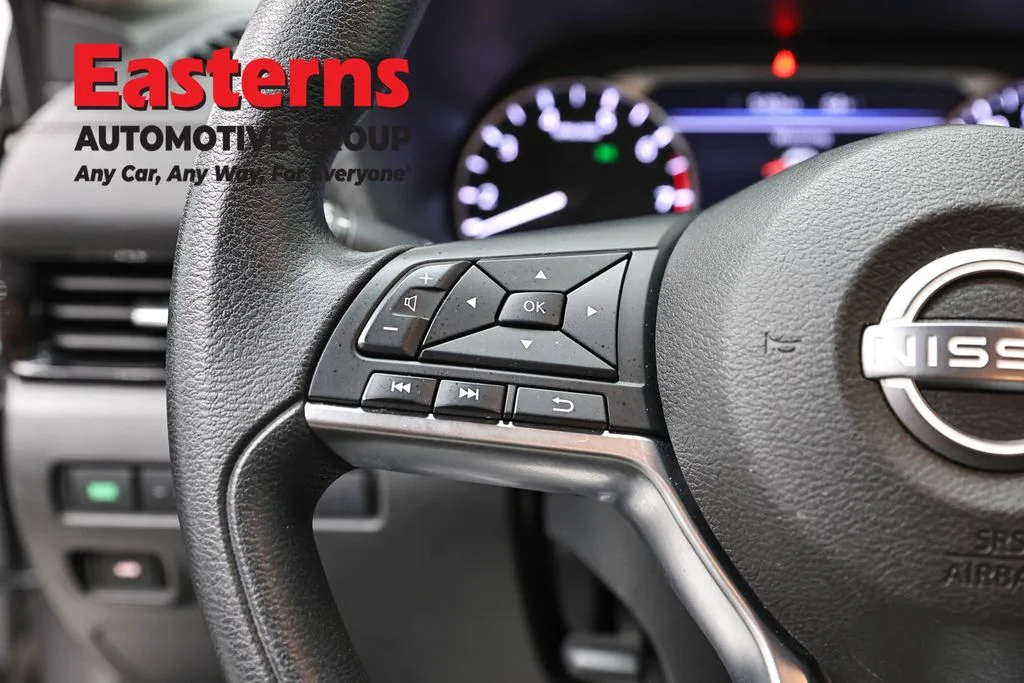 Used 2024 Gray Nissan SV image 15