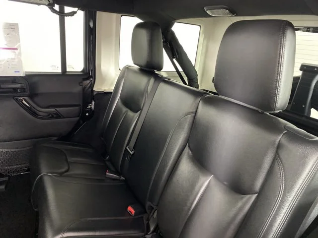 Used 2015 Black Jeep Unlimited Sahara image 28