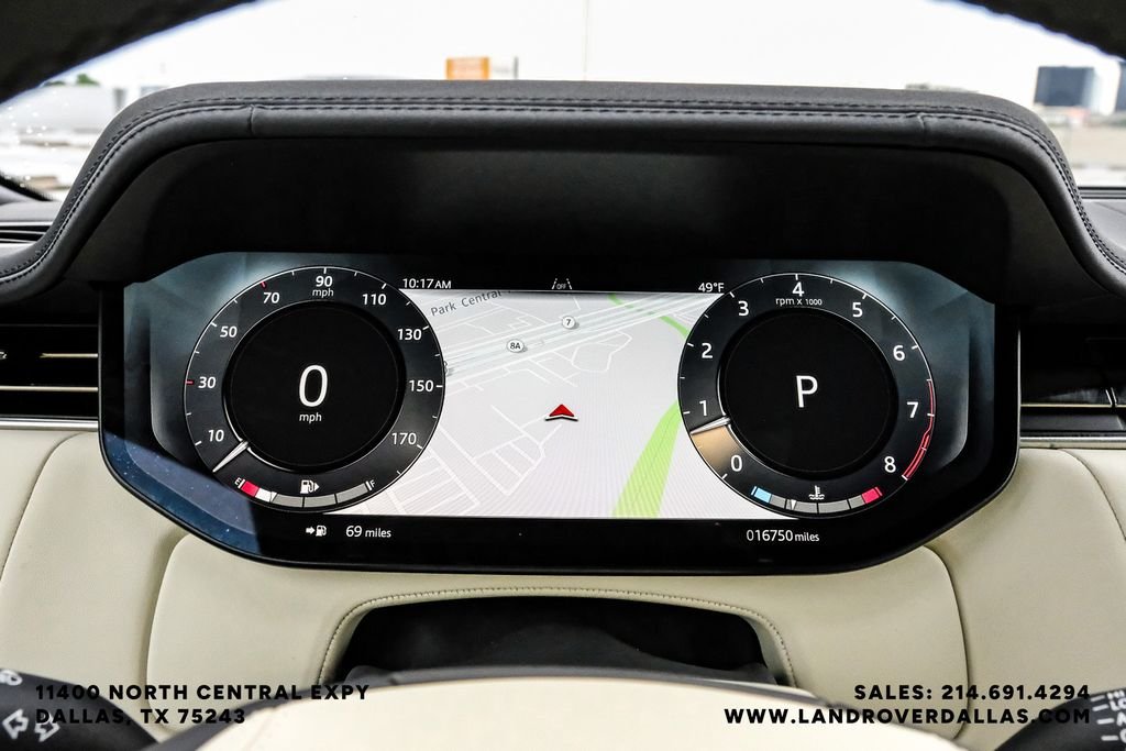 Used 2025 Black Land Rover SE image 19