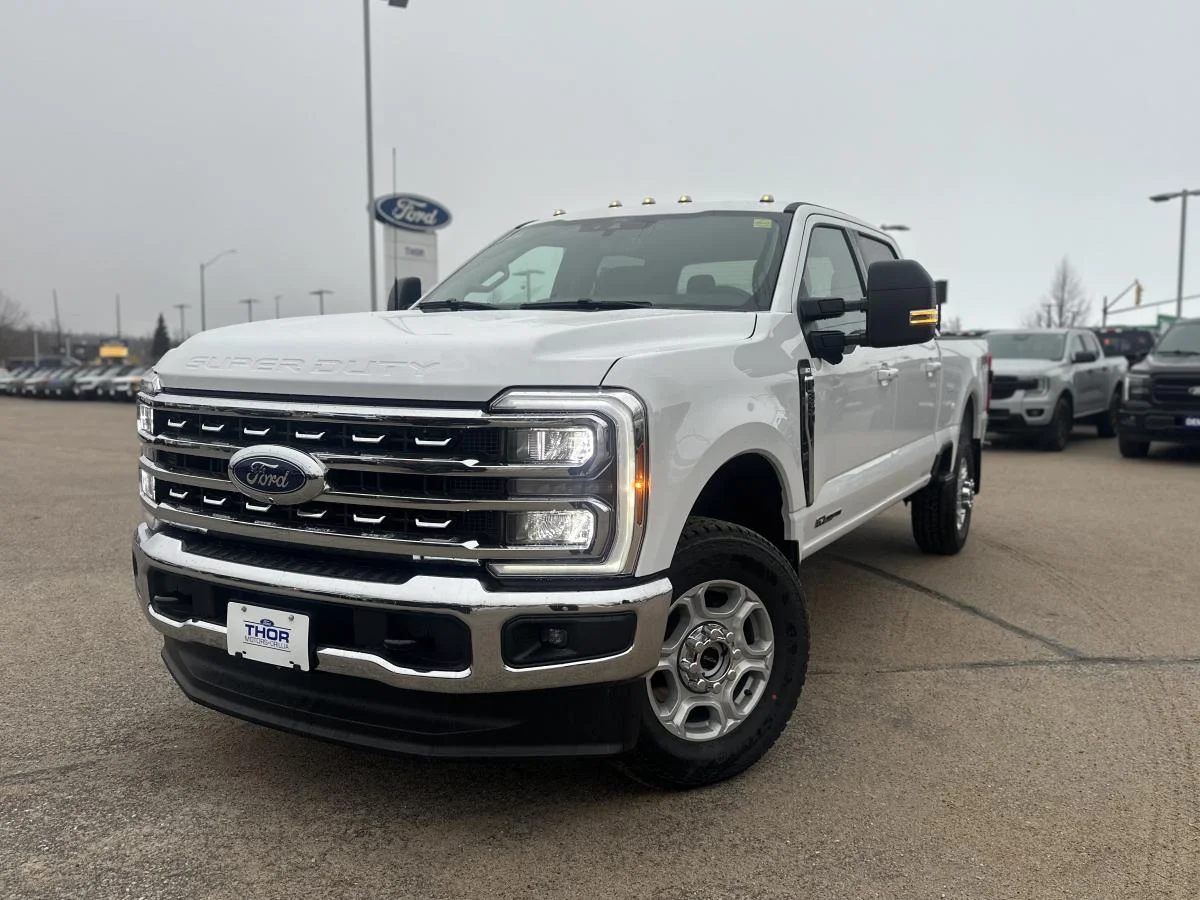 New 2026 White Ford XLT image 1