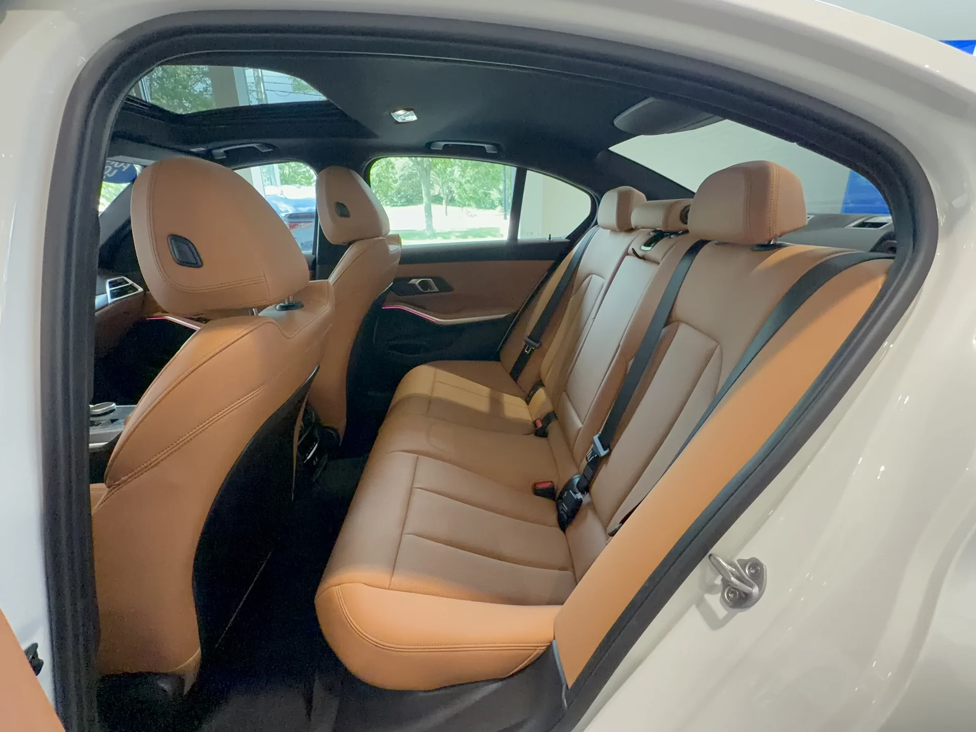 New 2025 Mineral White Metallic BMW 330i xDrive Sedan image 46