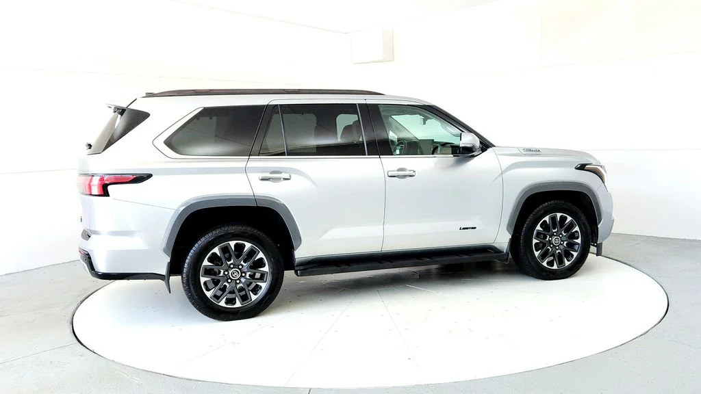 2023 Toyota Sequoia Limited - Photo 6
