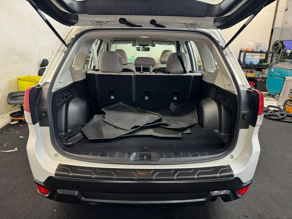 Used 2021 White Subaru Base image 6