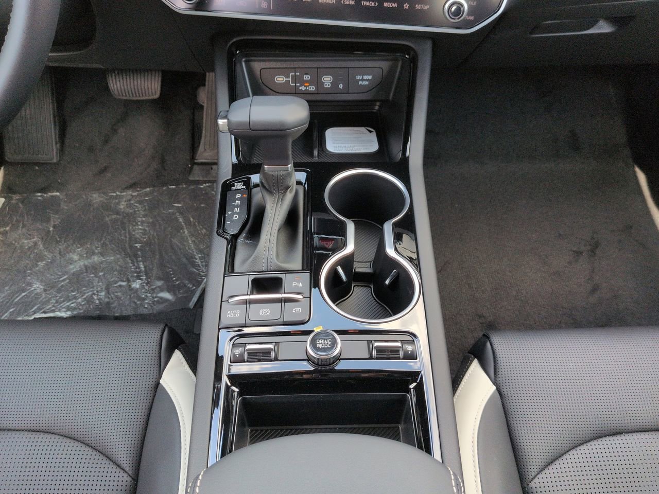 New 2026 Snow White Pearl Kia GT-Line image 16