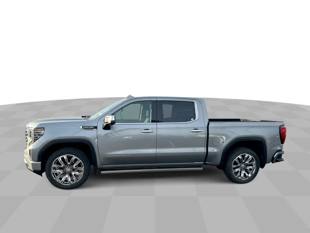 Used 2023 Silver GMC Denali image 21