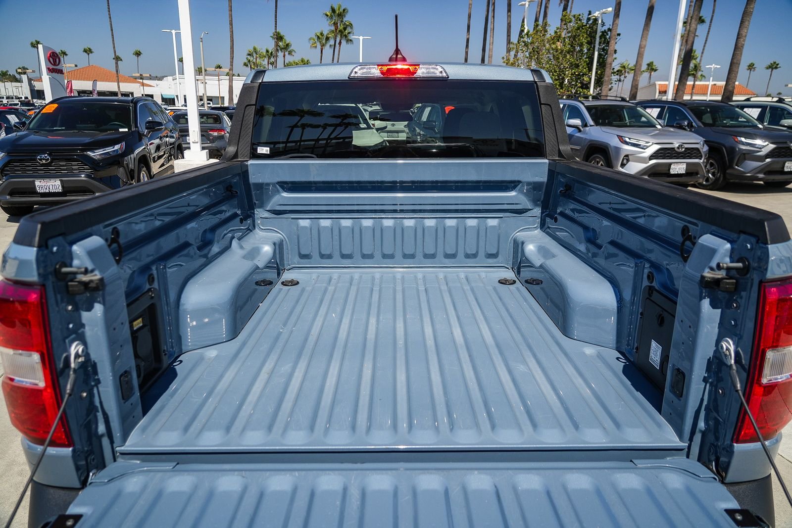 Used 2025 Gray Ford XLT image 25