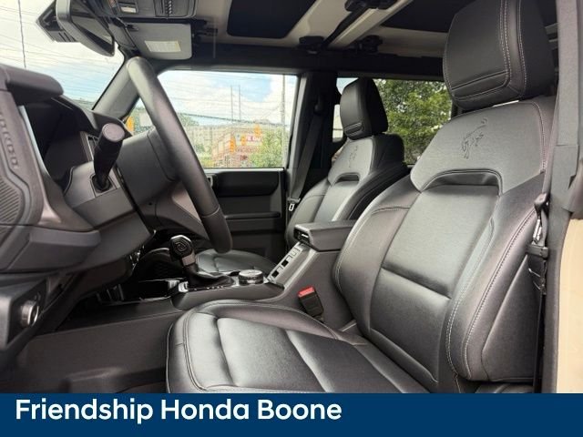 Used 2025 Beige Ford Badlands image 16