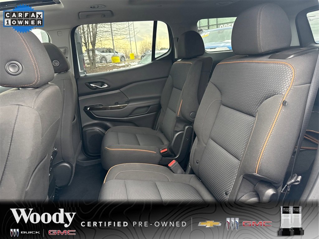 2023 GMC ACADIA - Image 30