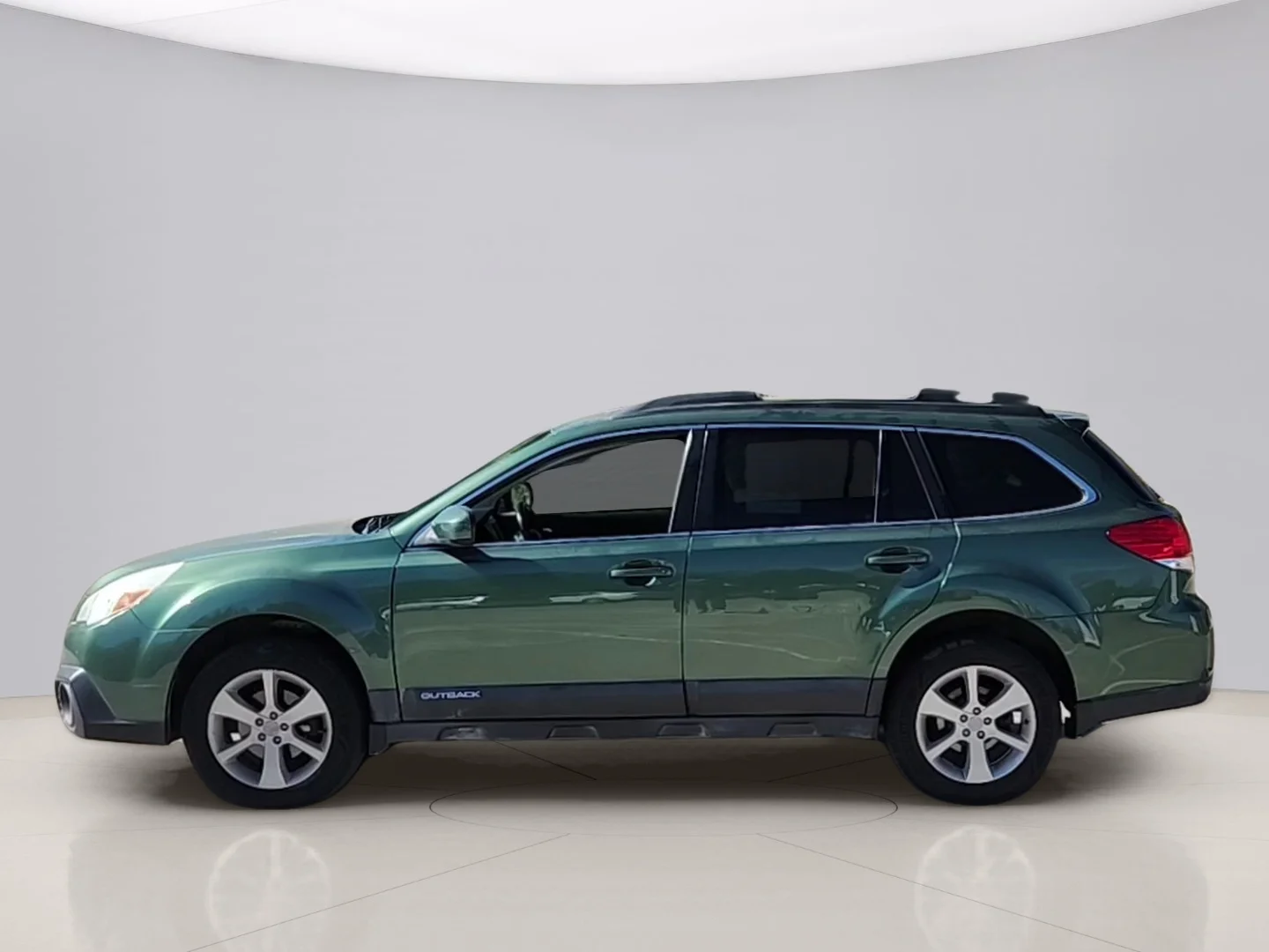 Used 2014 Green Subaru 2.5I PREMIUM image 2